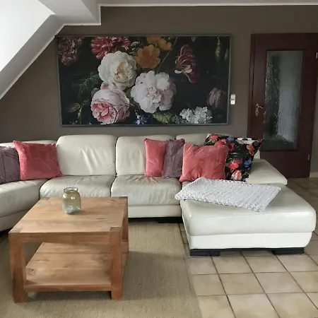 With Private Garden * Naumburg (Hessen)