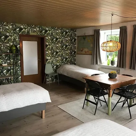 Ferienhaus With Private Garden Naumburg (Hessen)